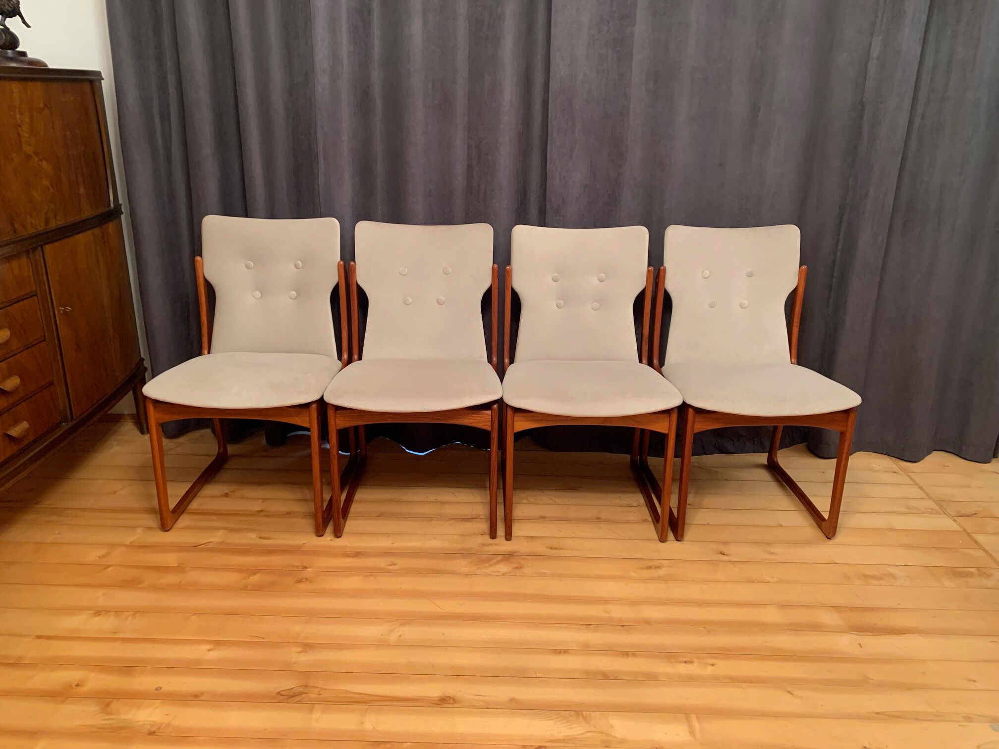 Set of four Vamdrup Stolefabrik chairs, Denmark, 1960s