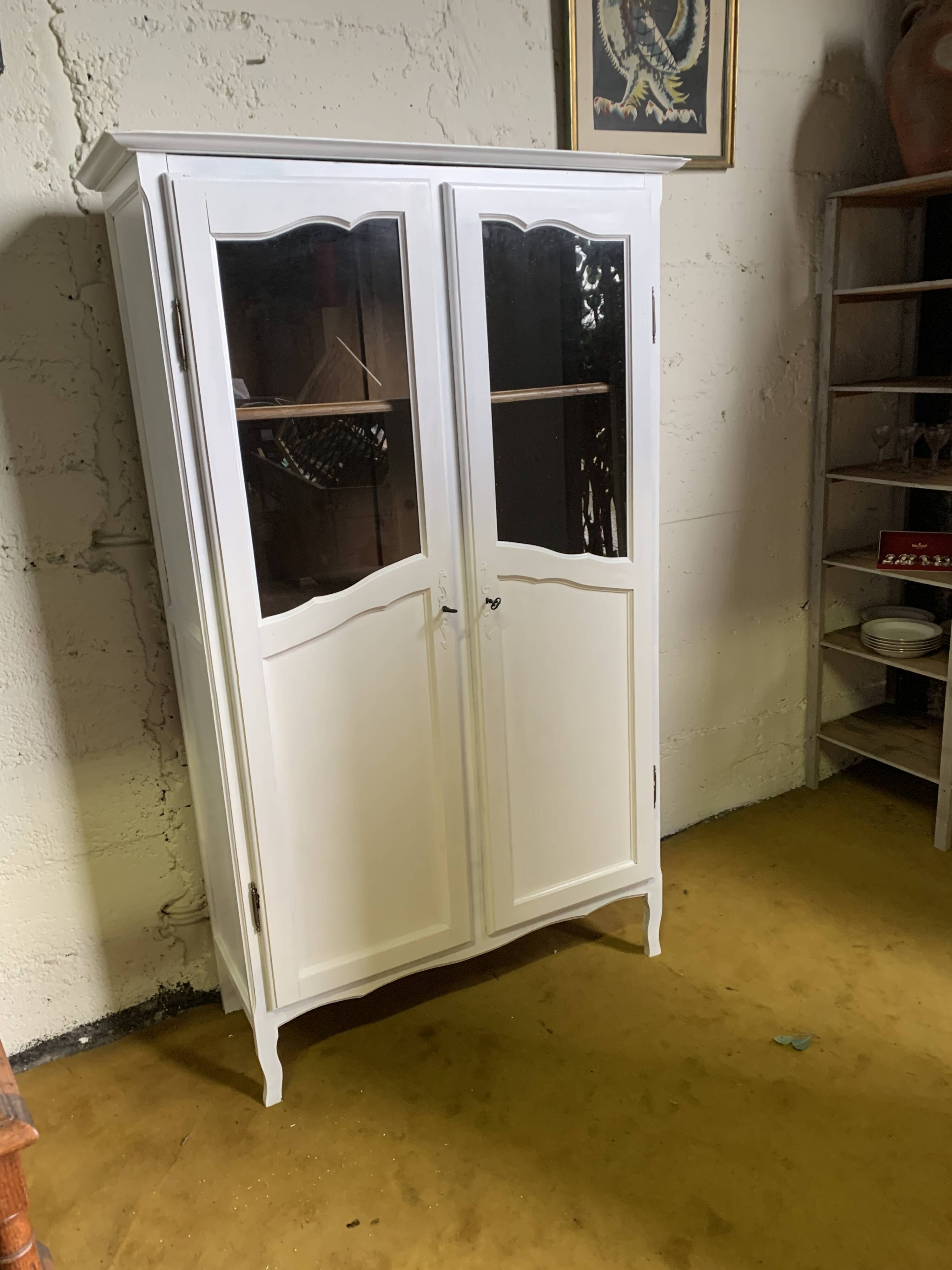 Parisian china cabinet display