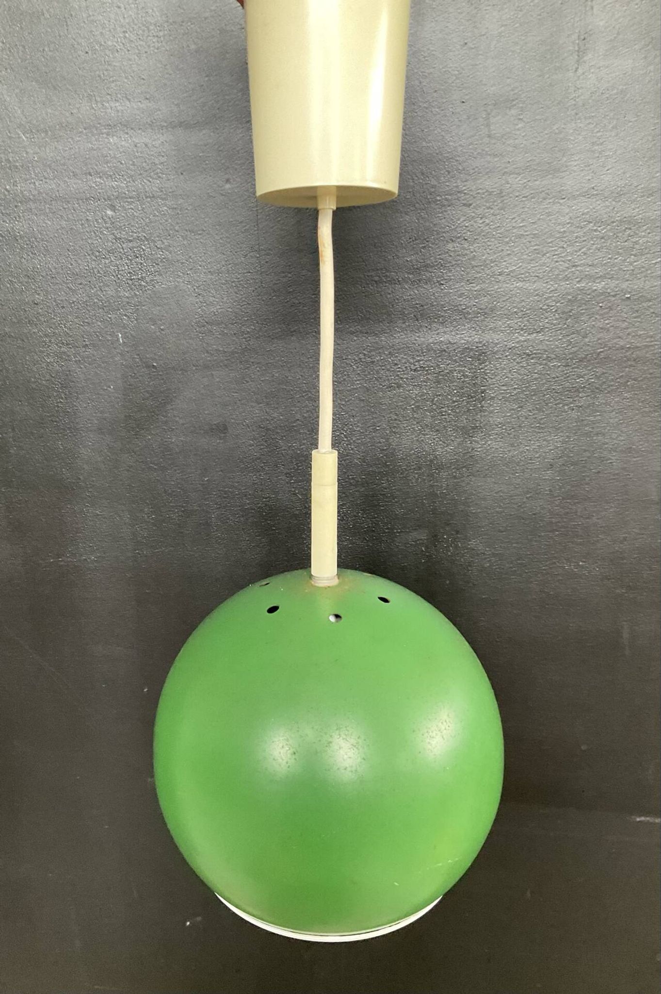Suspension EyeBall vintage en métal vert