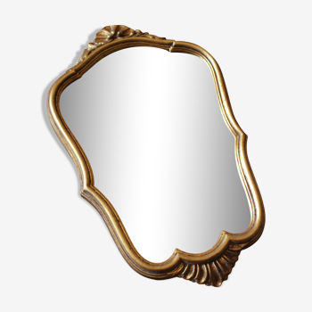Miroir doré travaillé esprit baroque