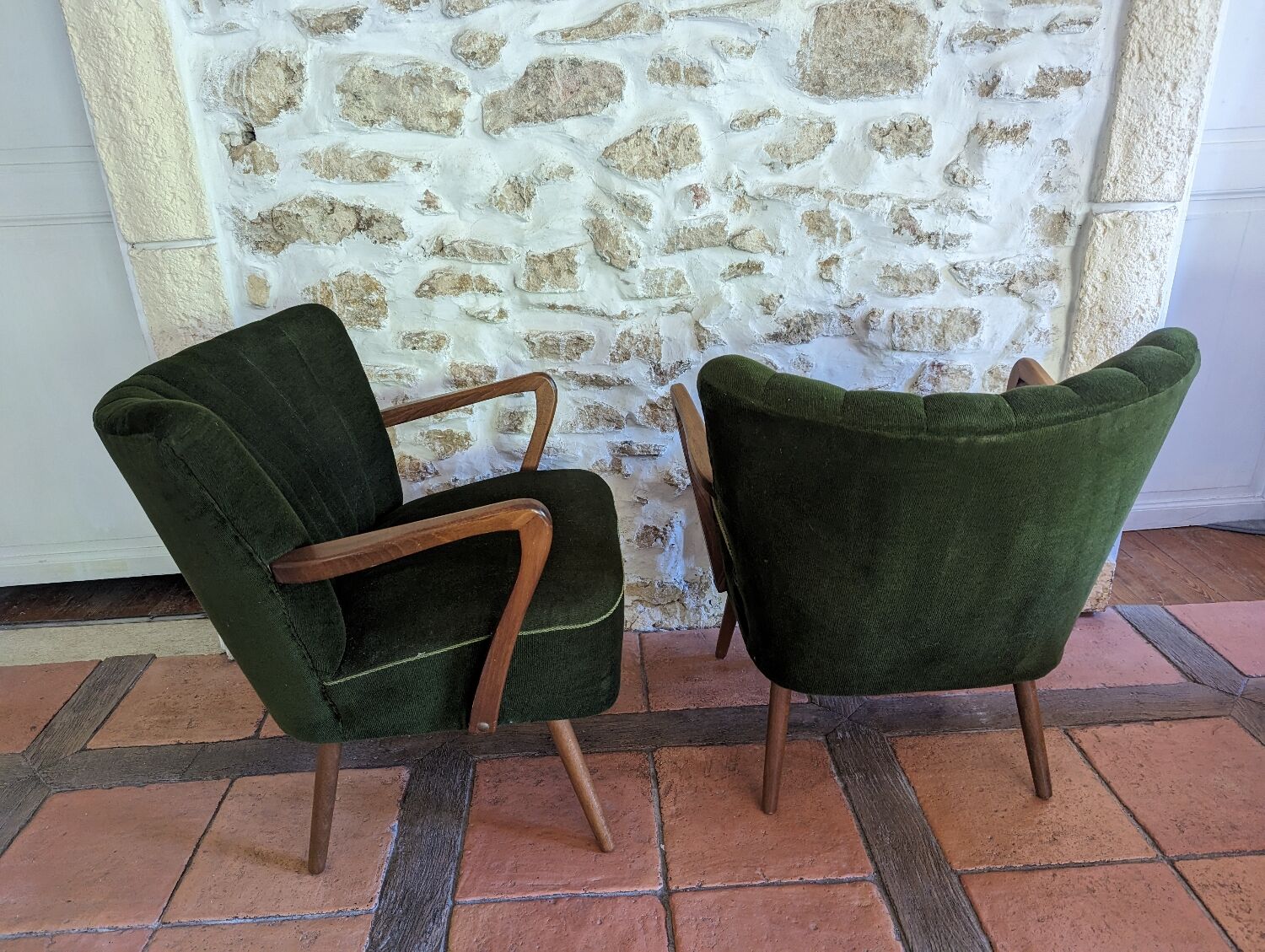 Pair of coktail armchairs
