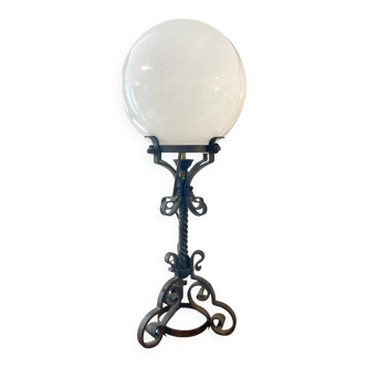 Art Nouveau lamp in wrought iron