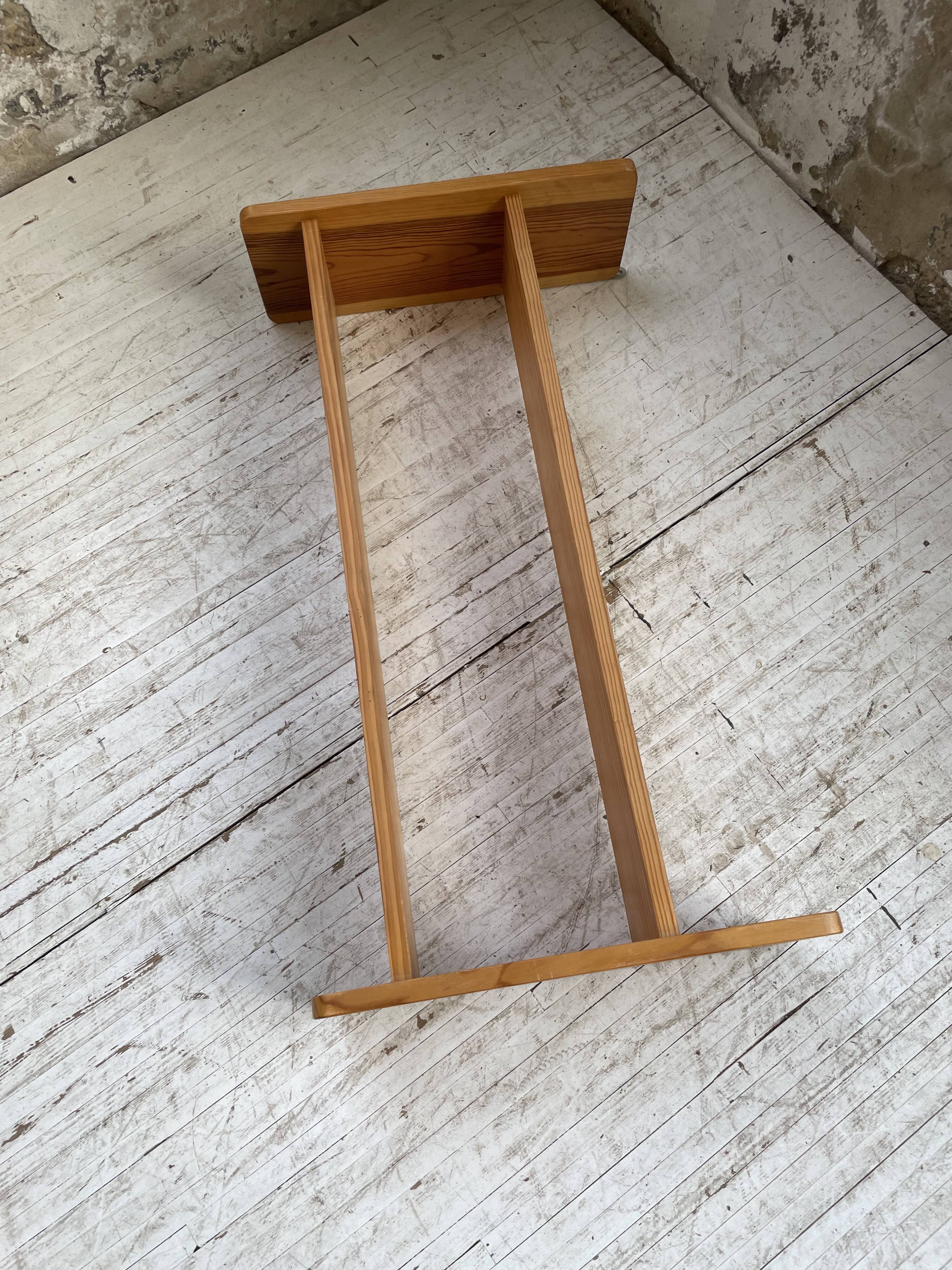 Pine Regain wall shelf