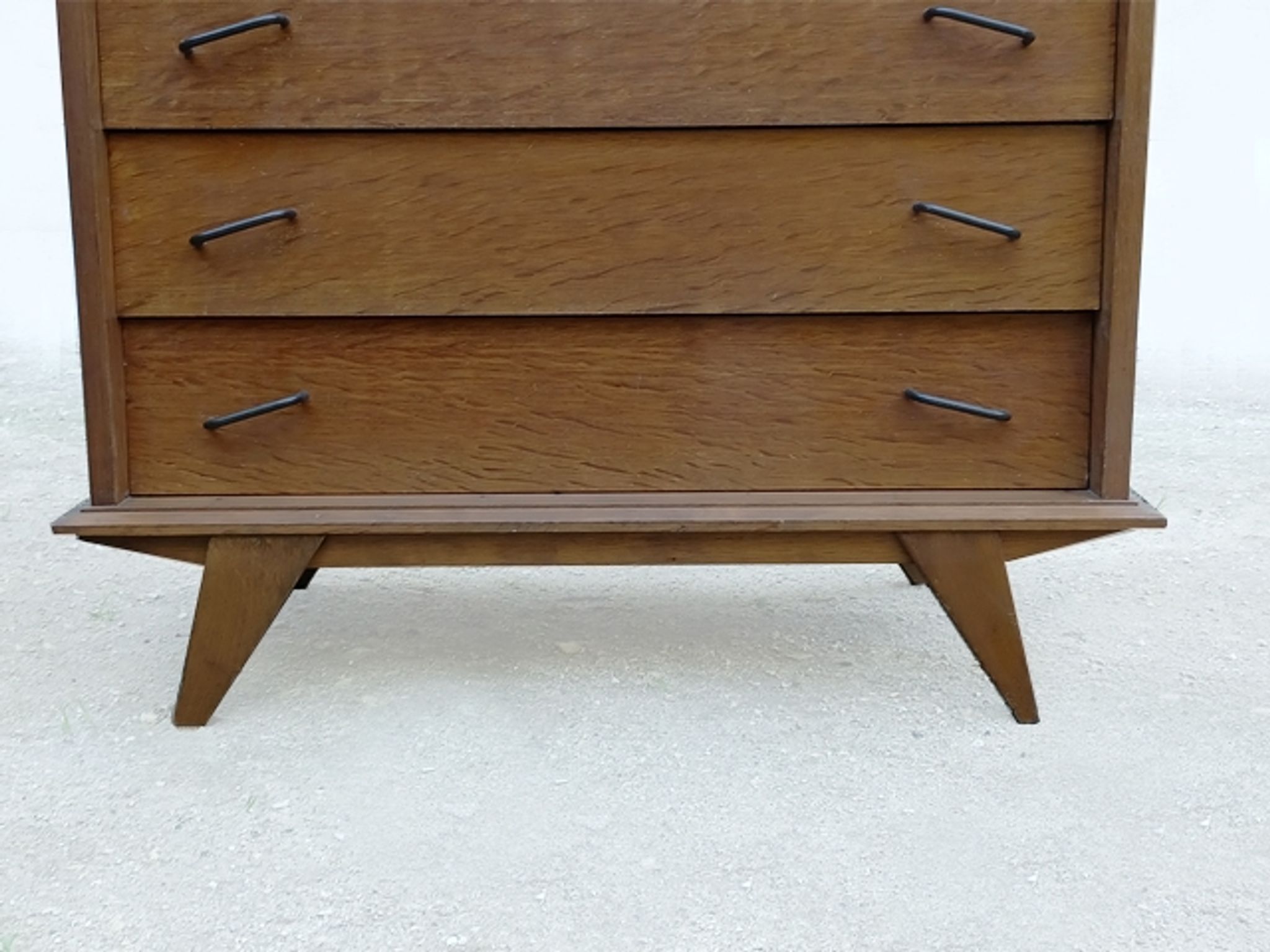 Commode vintage bois pieds compas années 1950