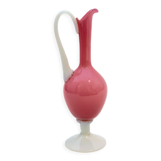 Vase with handle in pink opaline