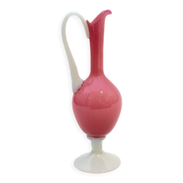 Vase with handle in pink opaline