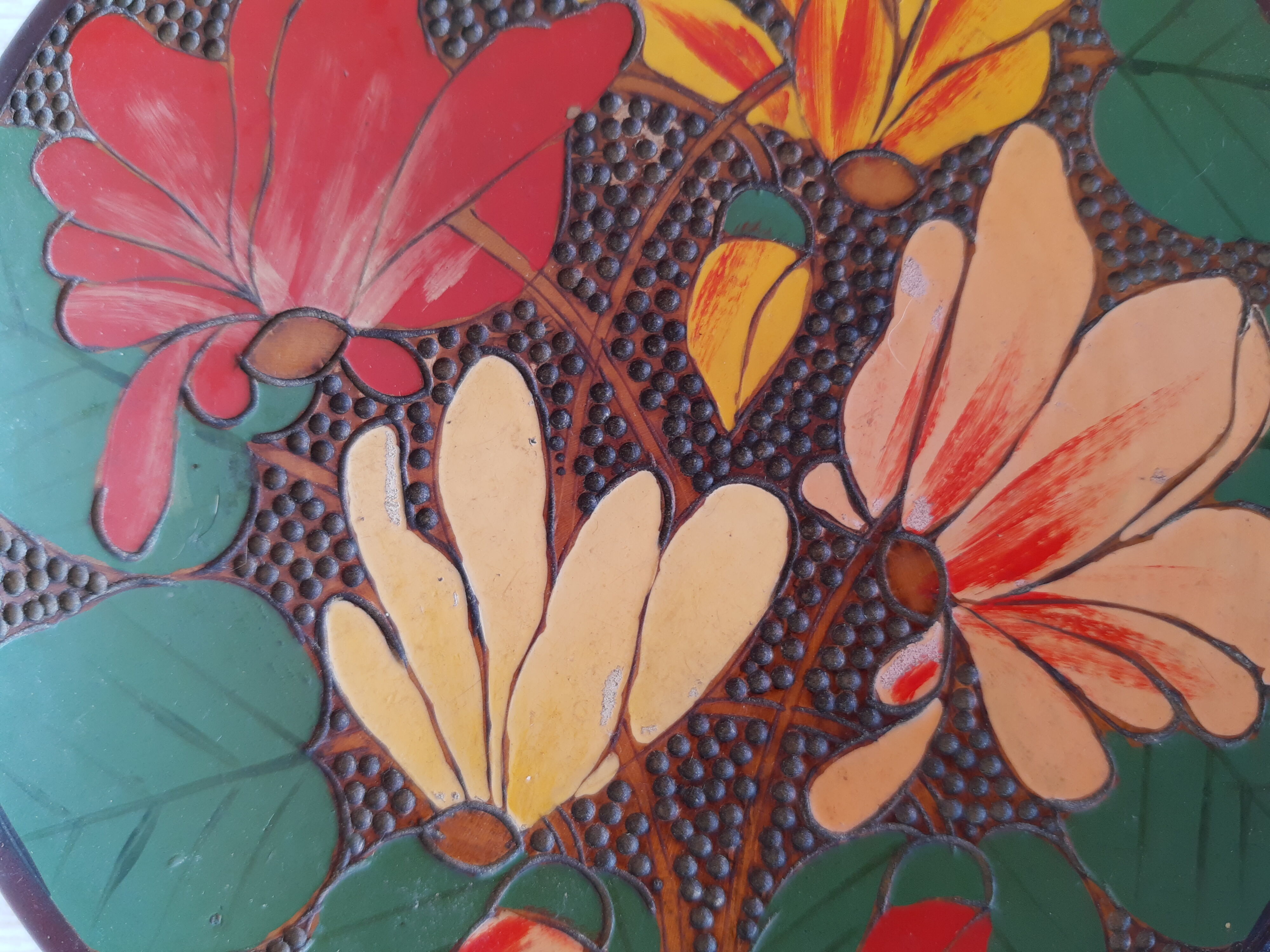 Boite ronde en bois décor floral