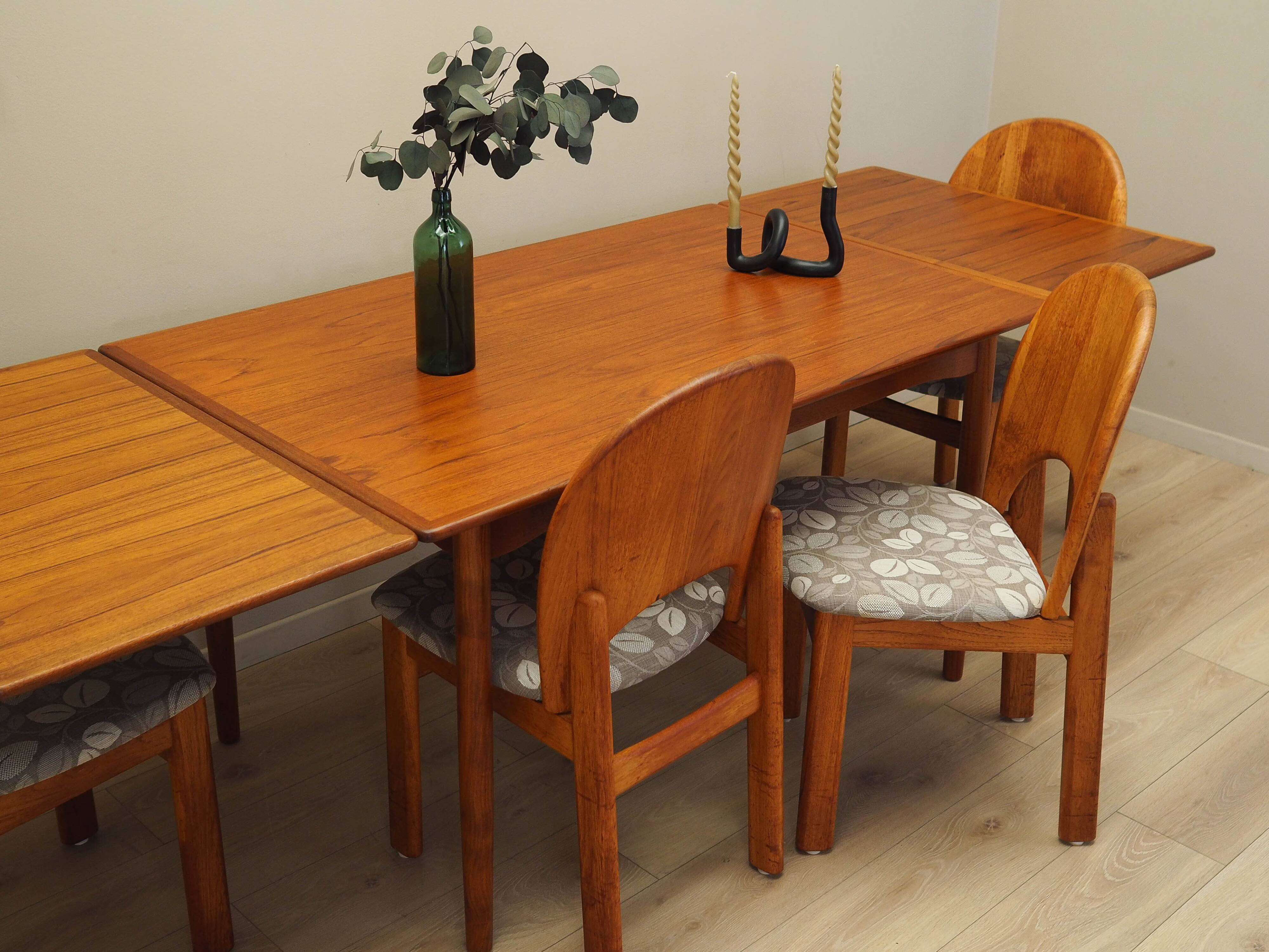 Teak table, Danish design, 1970s, manufactured in Denmark