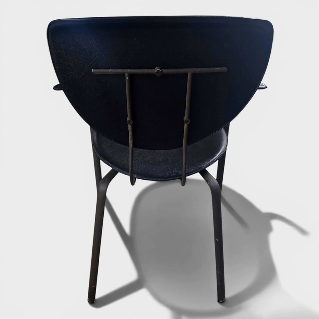 Paire de chaises "Kokatu" par Miguel Ángel Ciganda pour Akaba