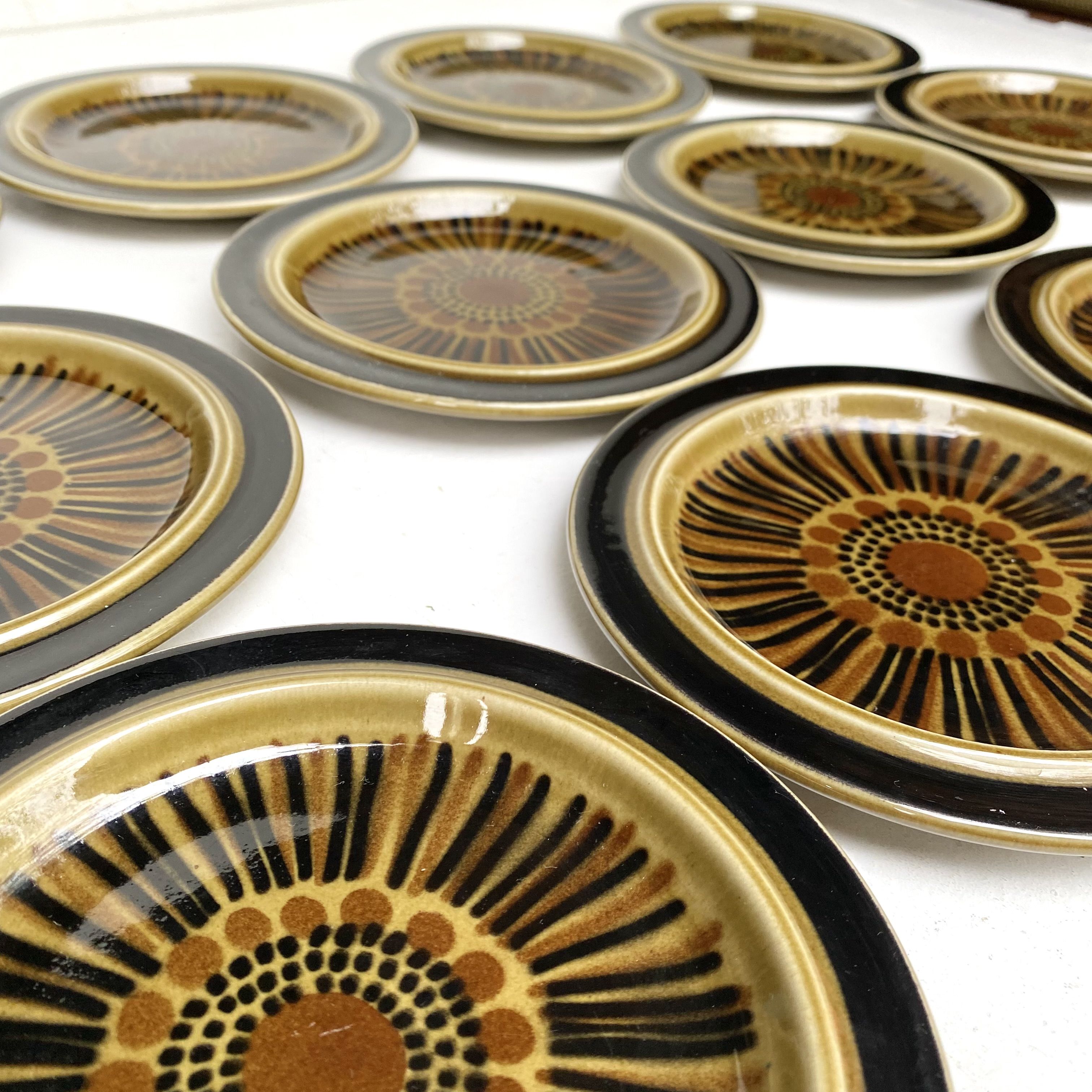 12 dessert plates in vintage ceramic Kosmos Arabia