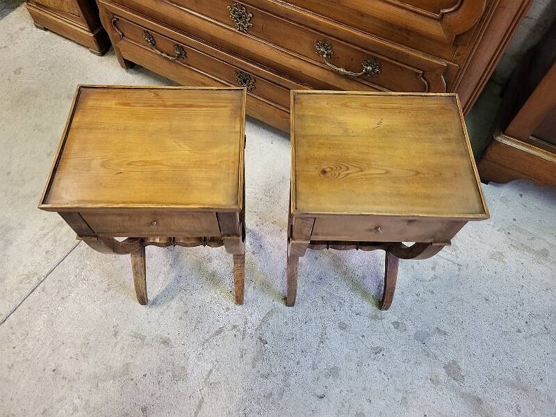 Small pair of light wood bedside bags