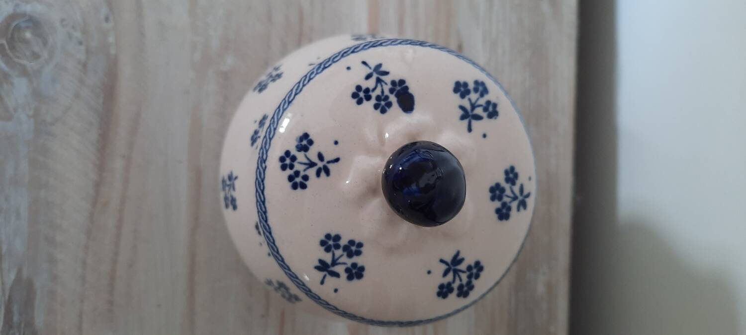 Laura Ashley style English sugar pot