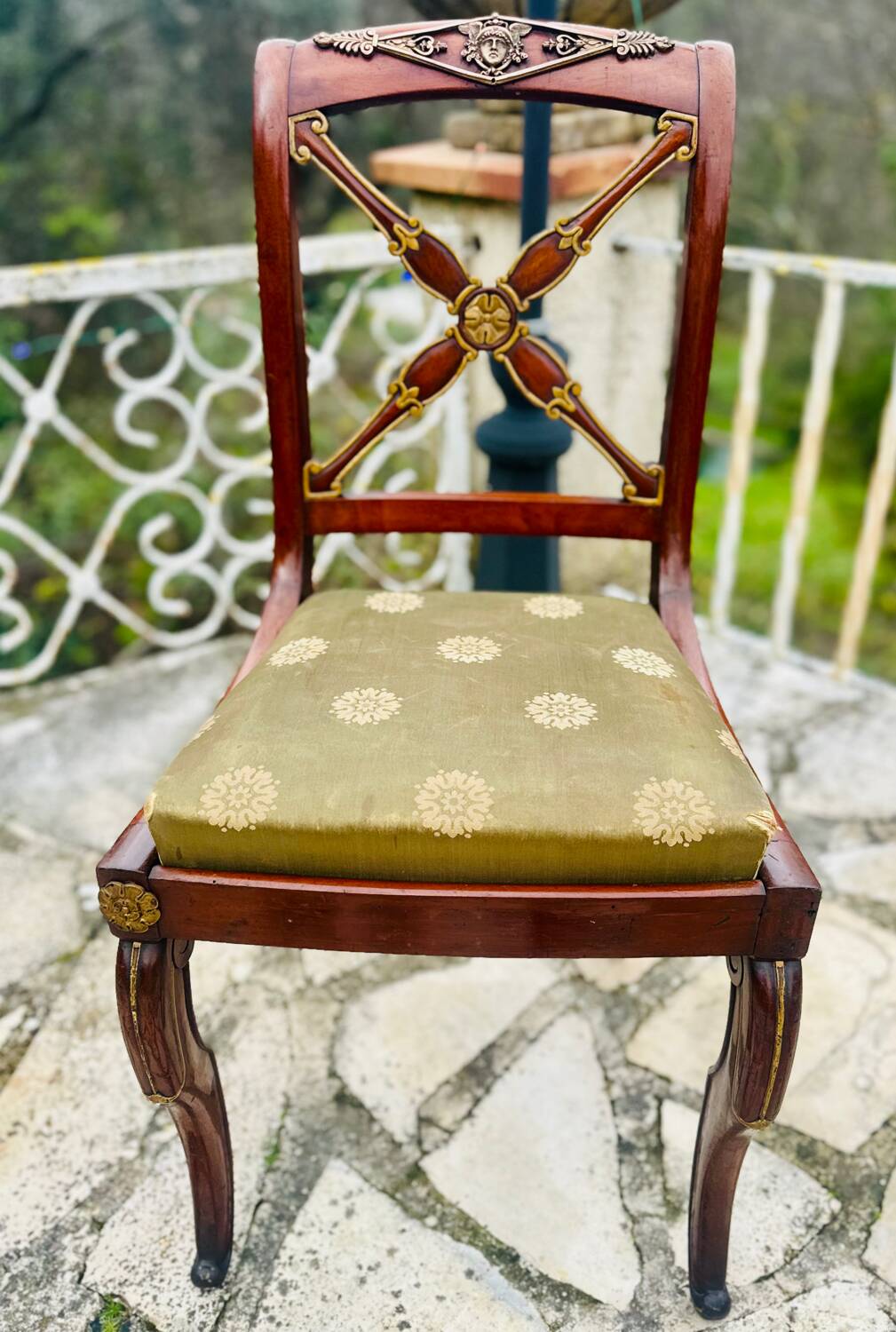 Solid mahogany chair, Restoration period, 19th century