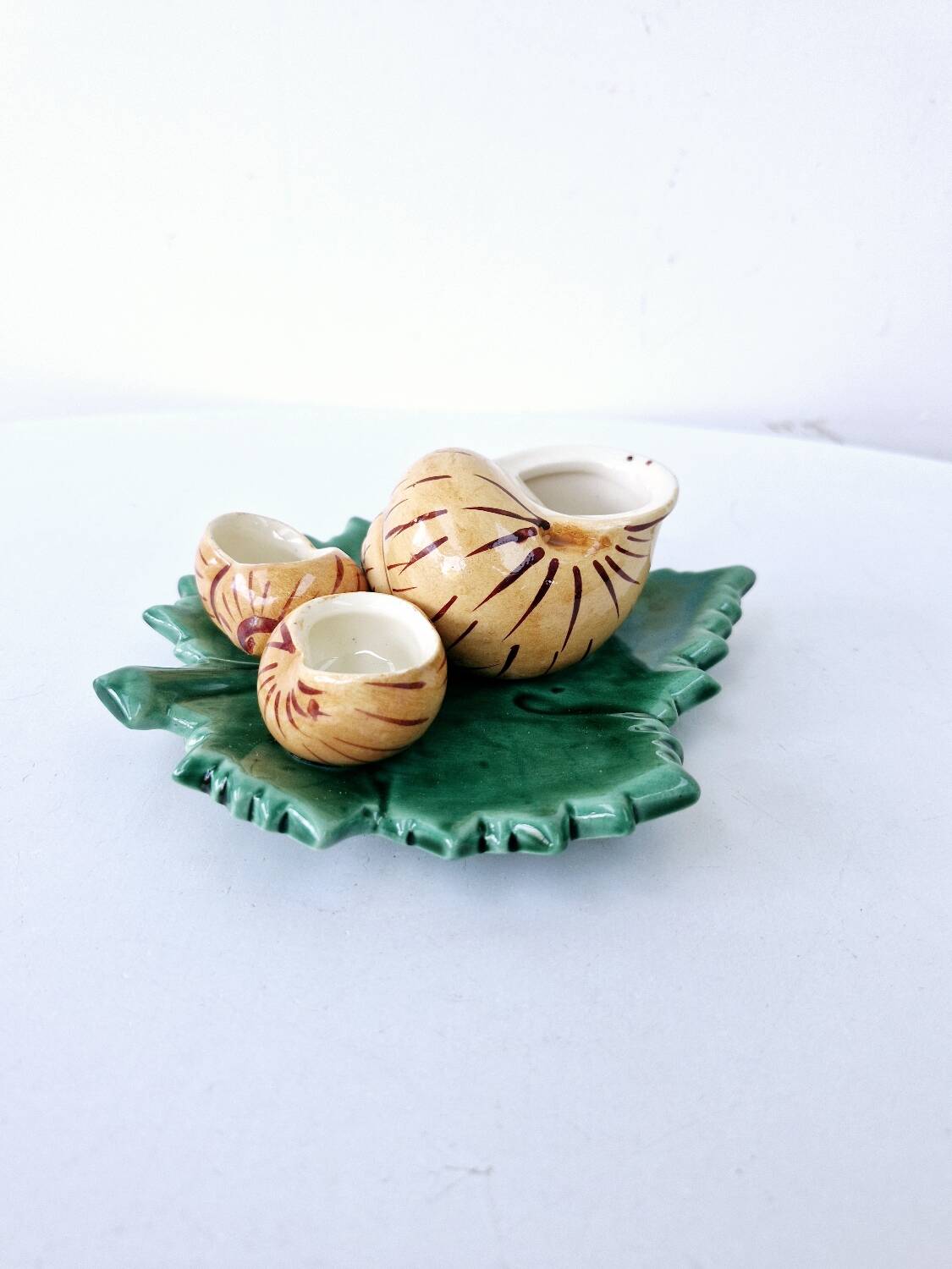 Servant Salt Pepper Mustard Ceramic DLG Vallauris Barbotine Escargot Leaf
