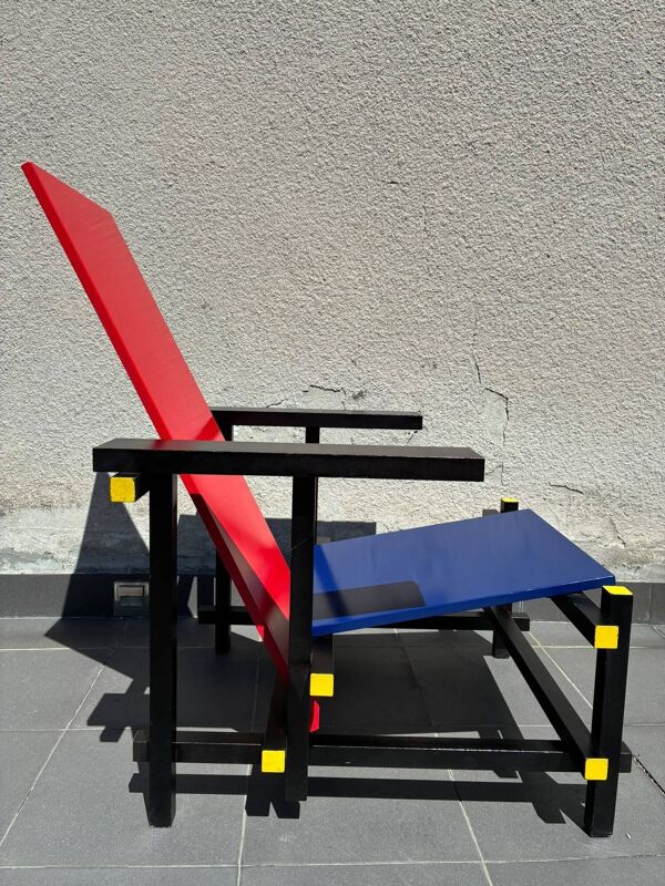 Chaise Rouge Bleue Vintage Gerrit Rietveld   Icône De Stijl Bauhaus Design 1918