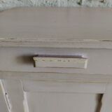 Pink Parisian buffet