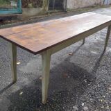 Farm table
