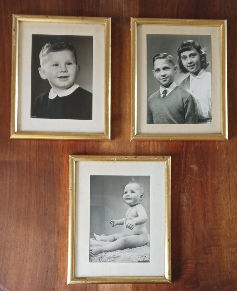 3 golden frames 24X19