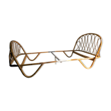 Rattan basket bed
