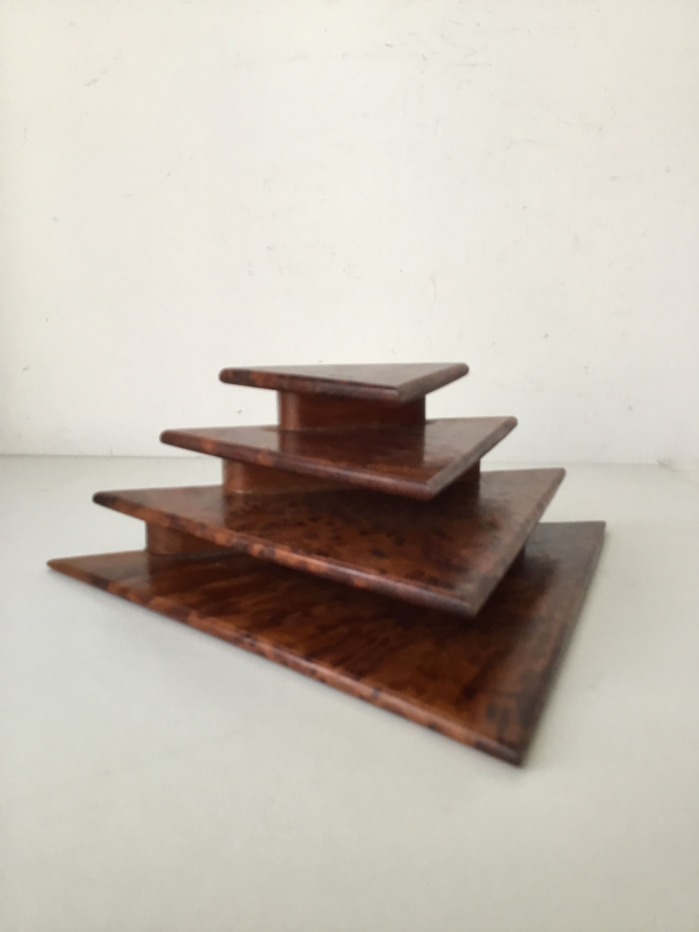 Letter holder