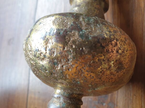 Heurtoir de porte goutte d'eau / battant de cloche en fer forgé martelé avec dorure