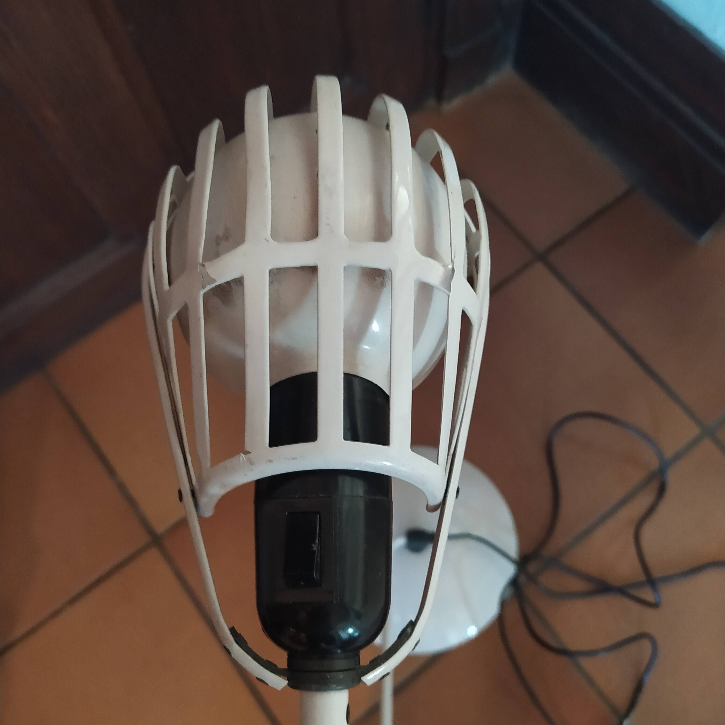 Postmodern Italian Igloo table lamp by Tommaso Cimini for Lumina