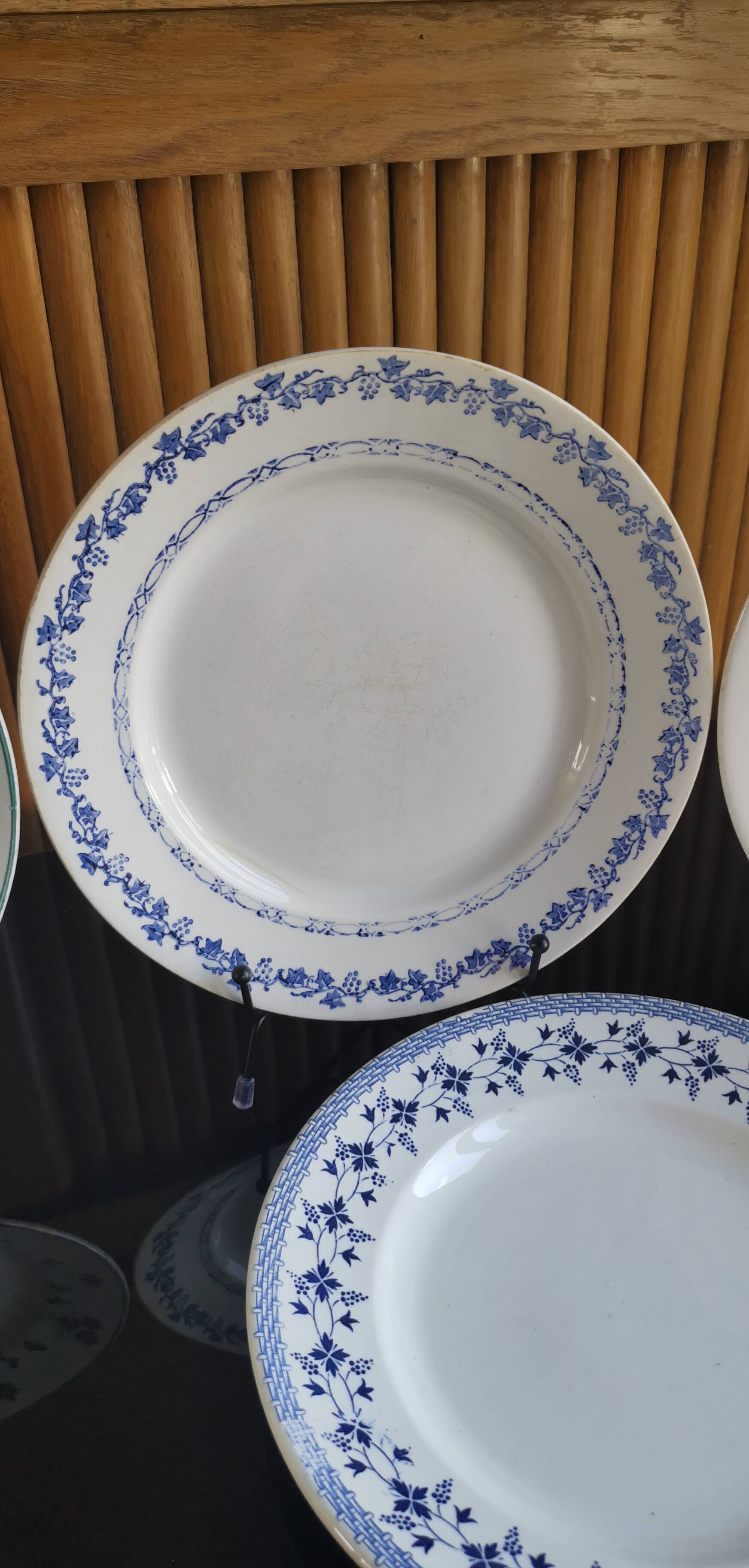 6 assiettes anciennes dépareillées bleues et blanches, St Amand, Moulin des Loups