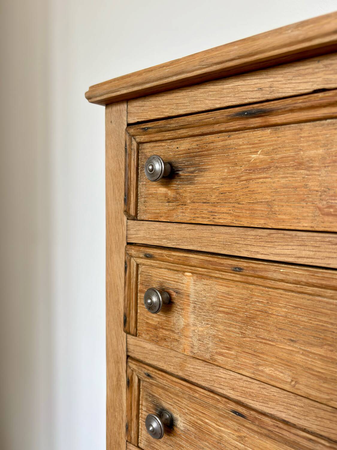Renovated wooden trade furniture