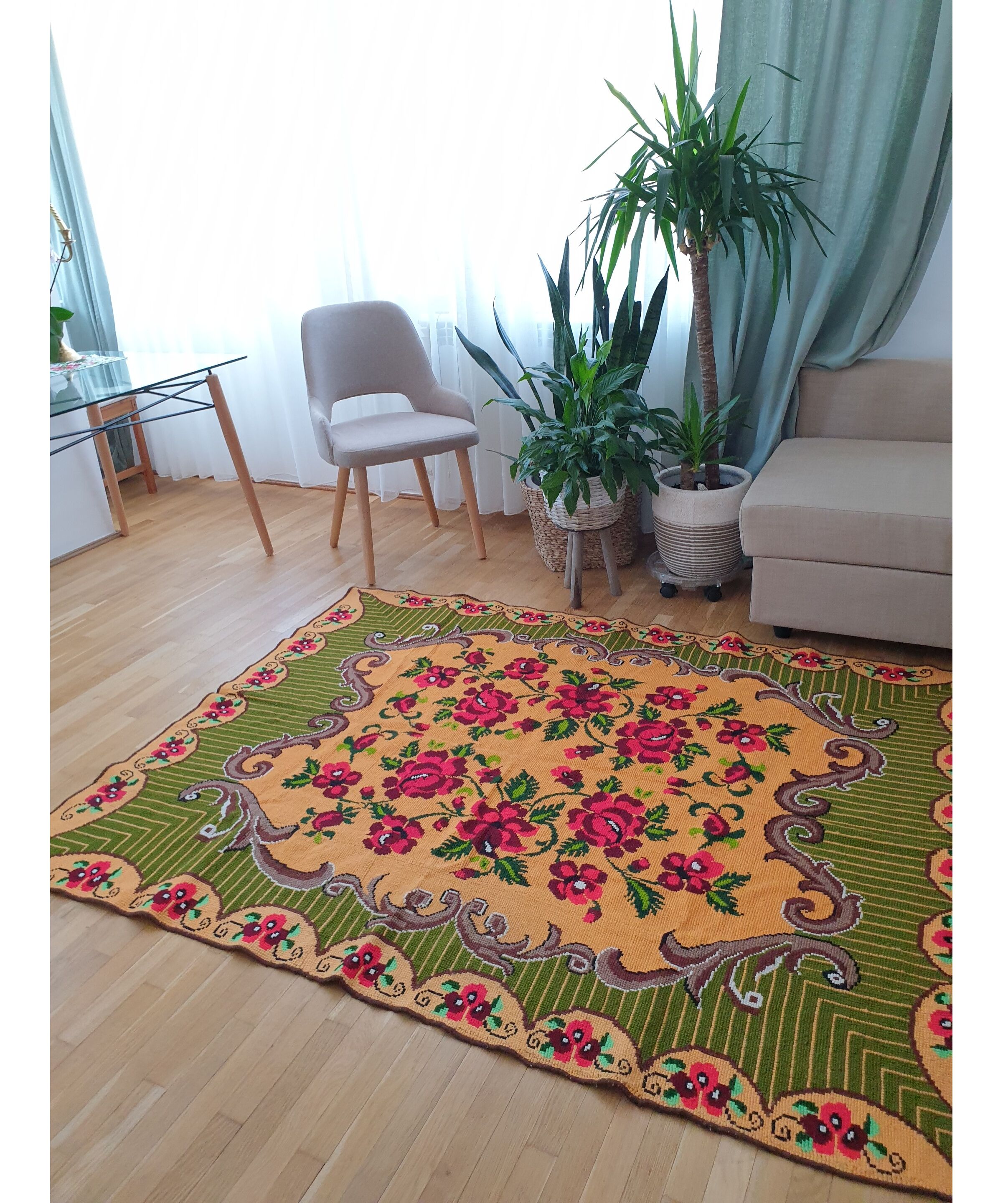 Gorgeous cross stitch floral carpet with red roses made by hand on heme Romania 148x196cm