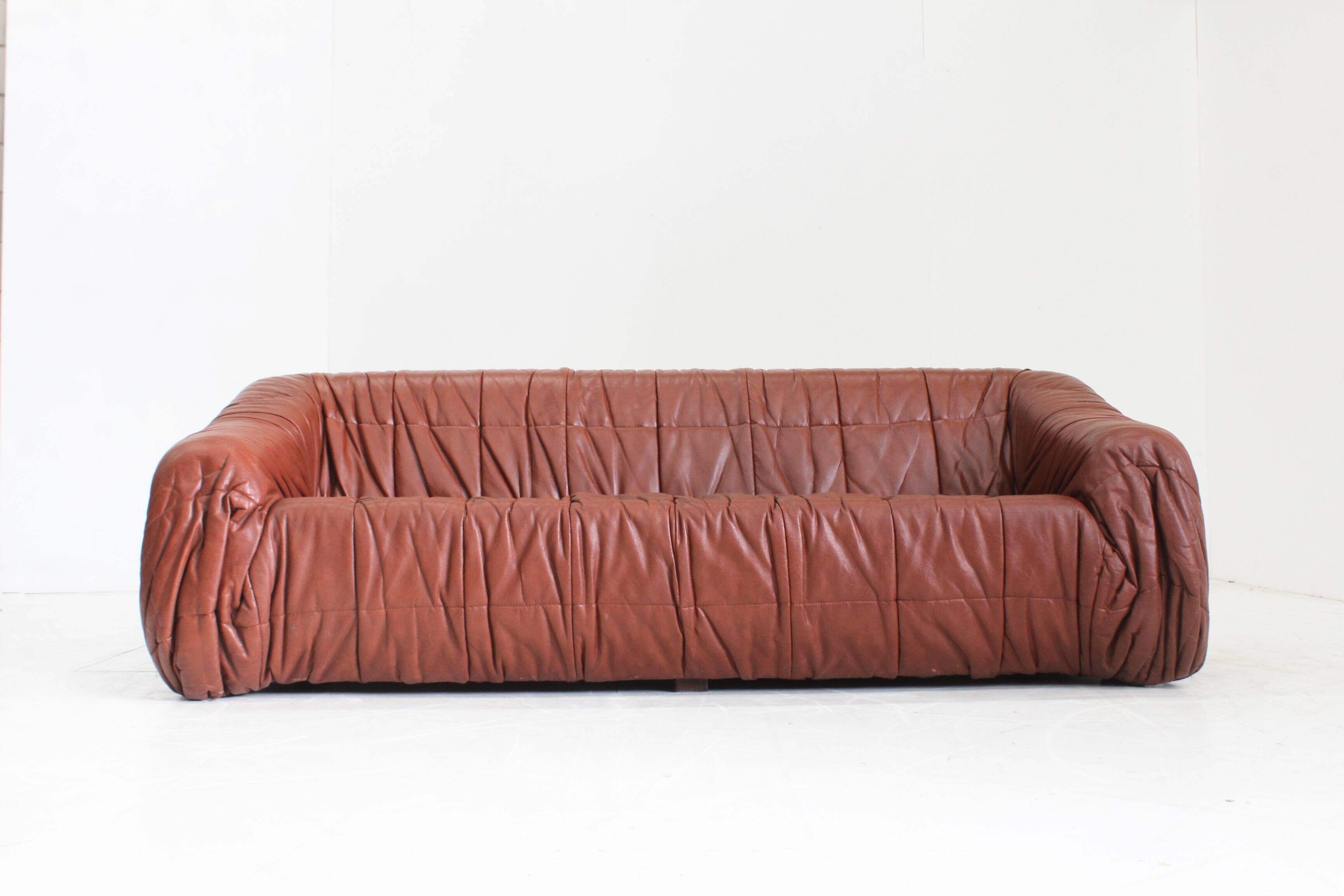 Piumino sofa by Jonathan De Pas for Dell’Oca 1970s Italy