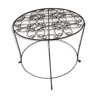 Round wrought iron table