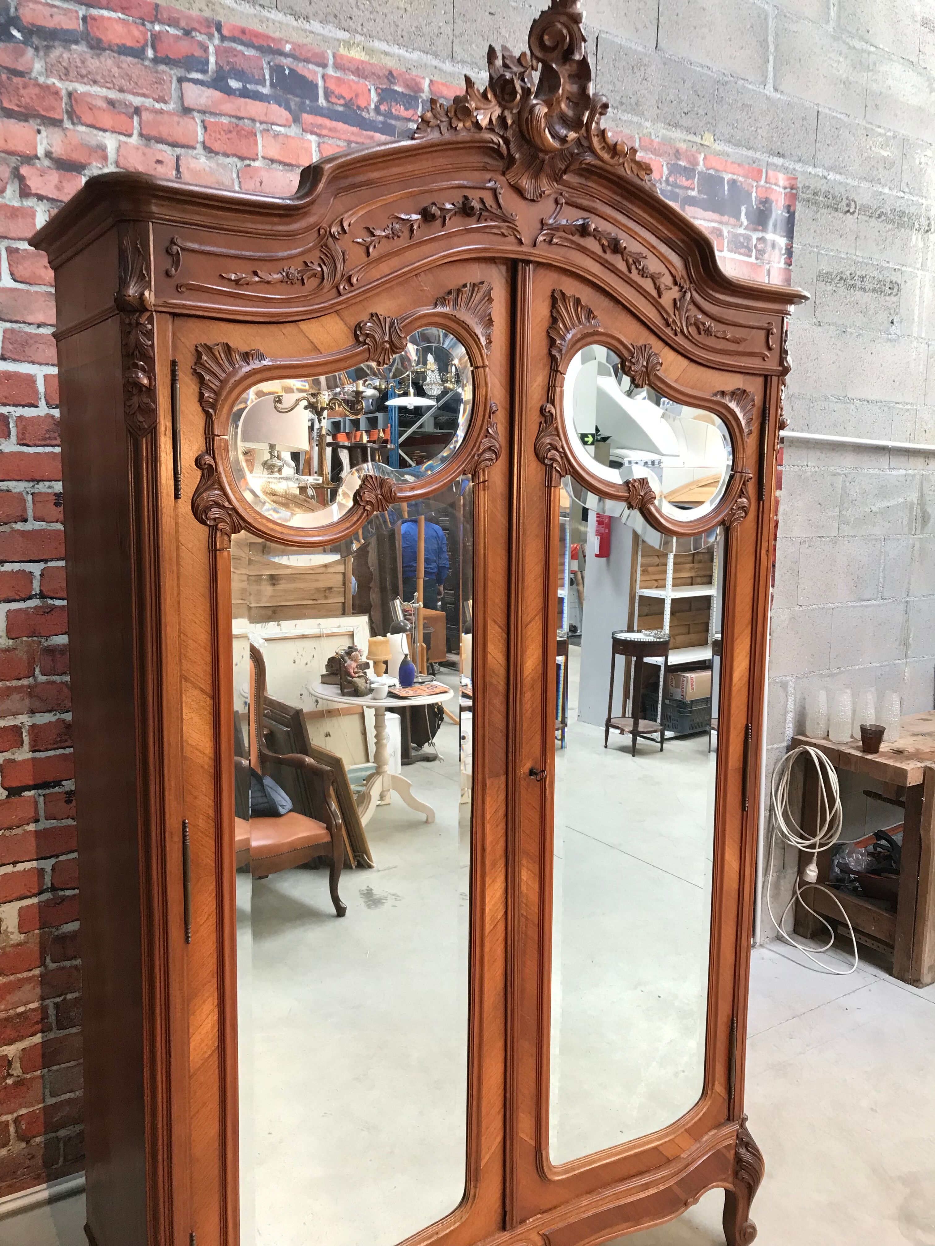 Two-door ice cabinet, louis XV style