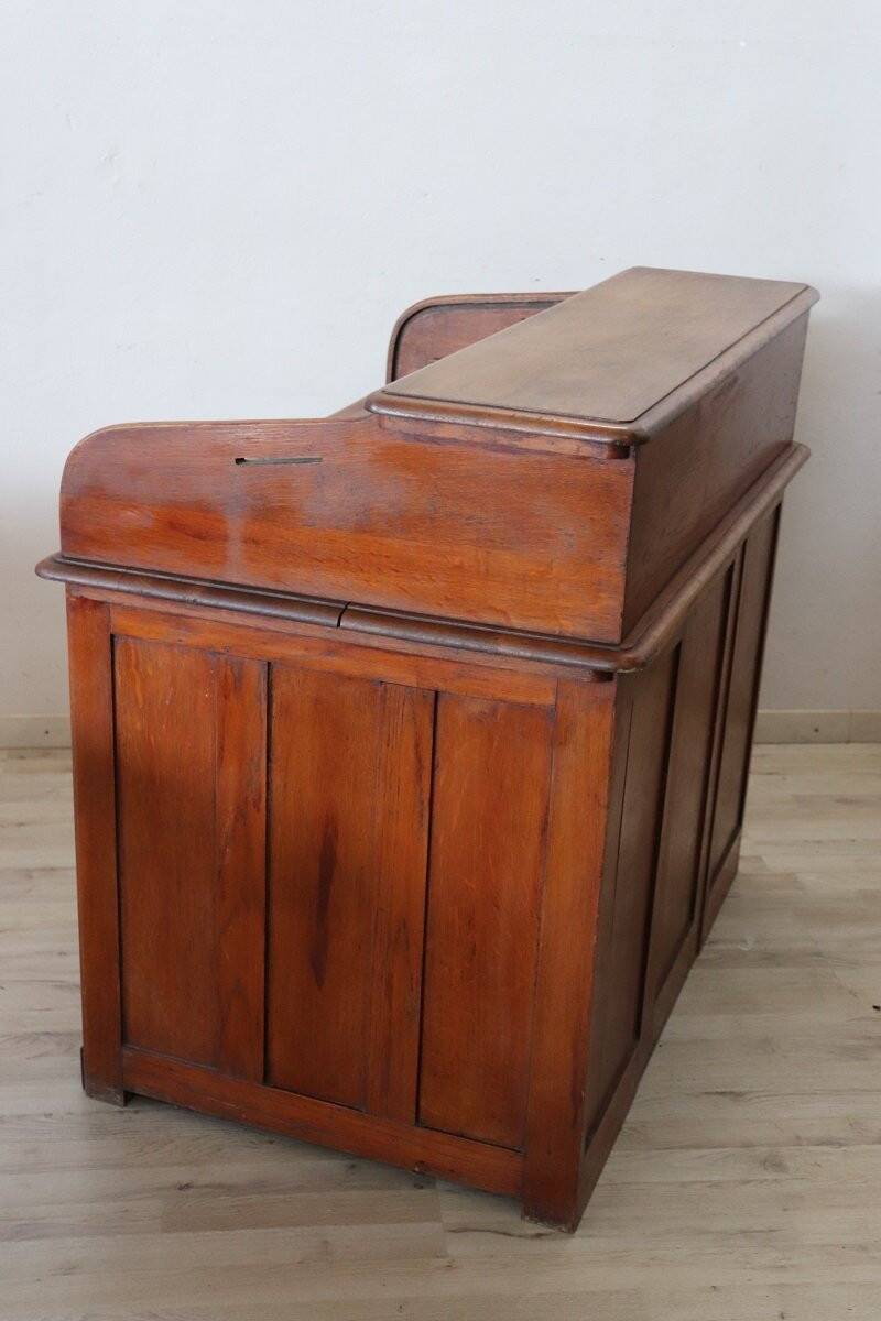 Bureau à rouleau en bois de chêne, Italie début du 20e siècle