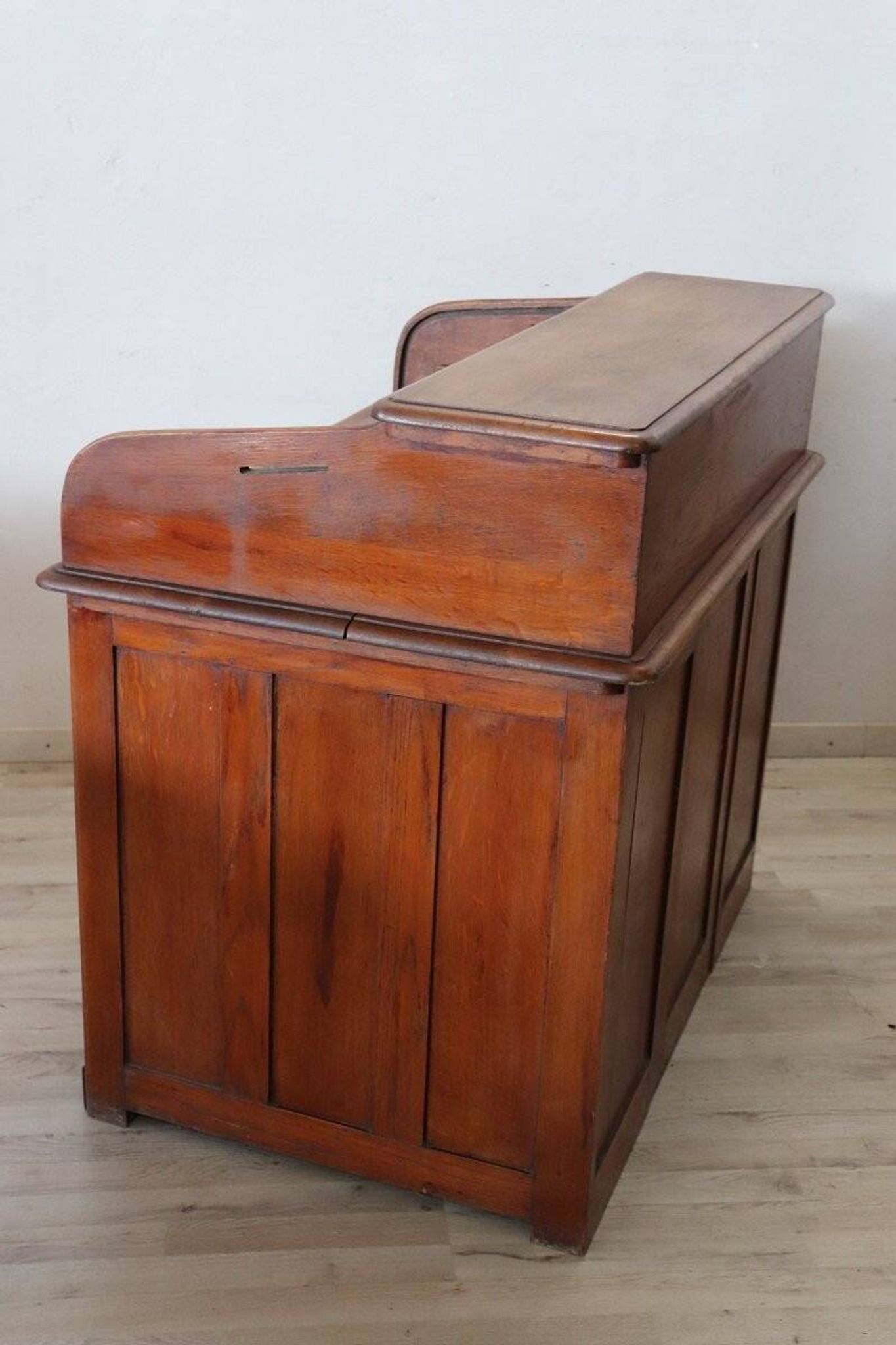 Roll Top Desk In Oak Wood, Italy Early 20th Century