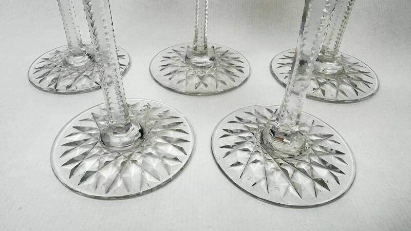 Set of 5 antique cut crystal glasses, double colour, 19 cm – Baccarat – Model S1136 – circa 18.