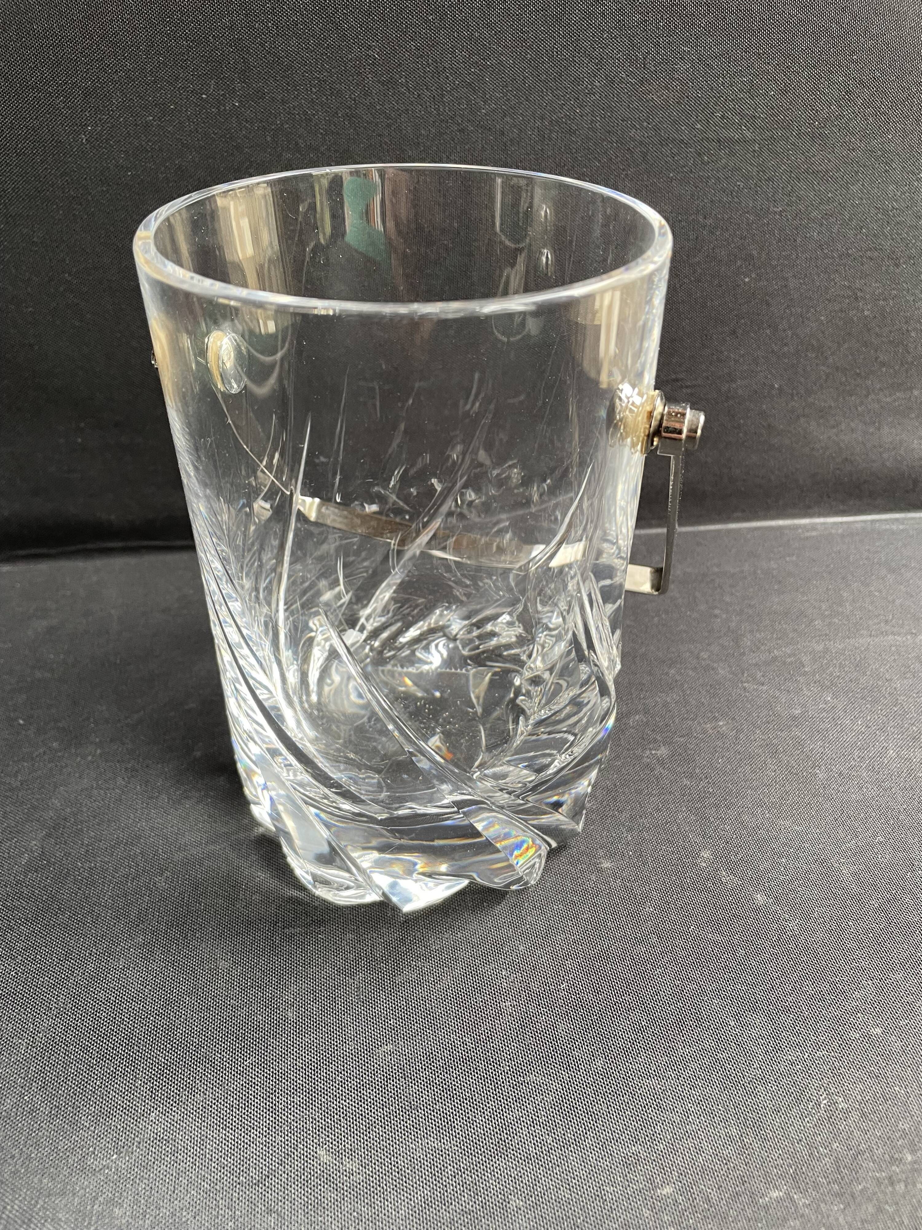 Daum ice bucket Bléneau service