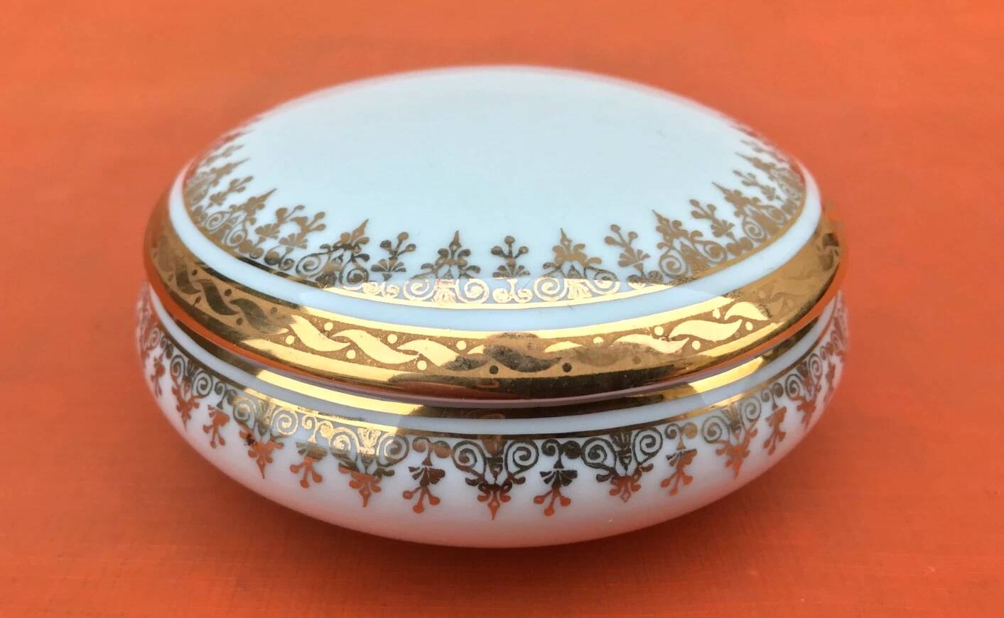 Bonbonnière / Jewellery Box Limoges Porcelain France