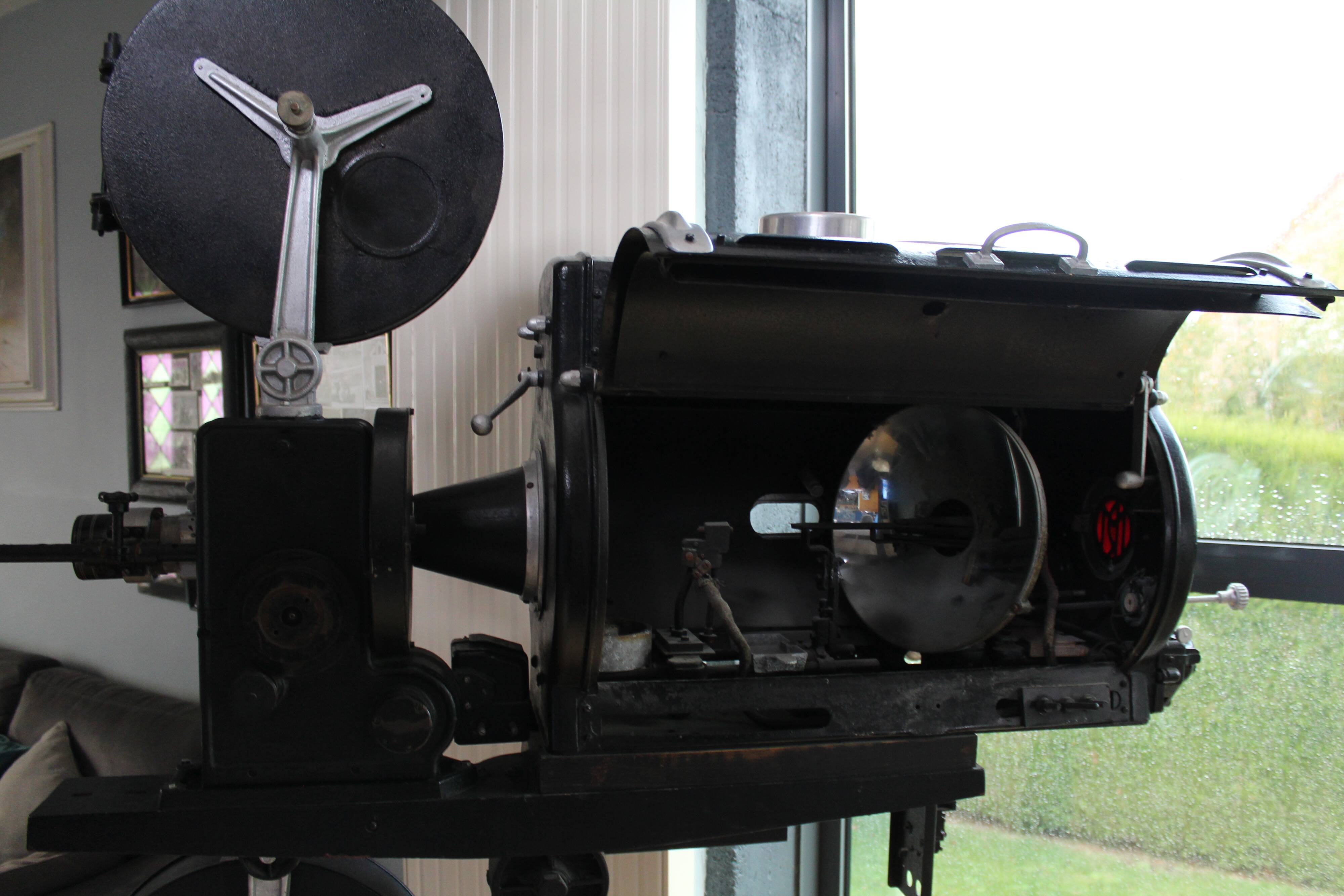 Projecteur de cinema 1930 - 35mm style mip XIV