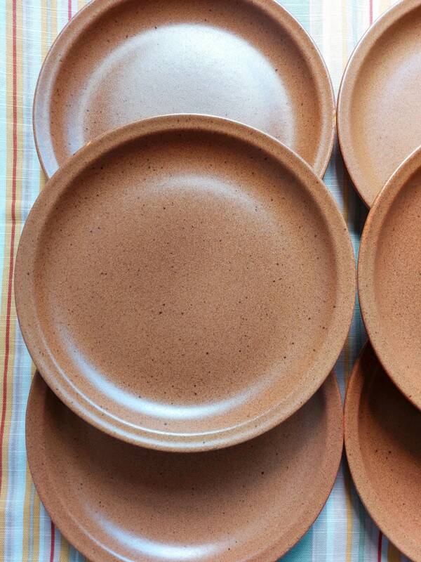 6 Sarreguemines stoneware dessert plates