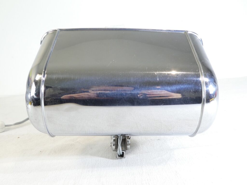 Art deco office lamp in chrome metal