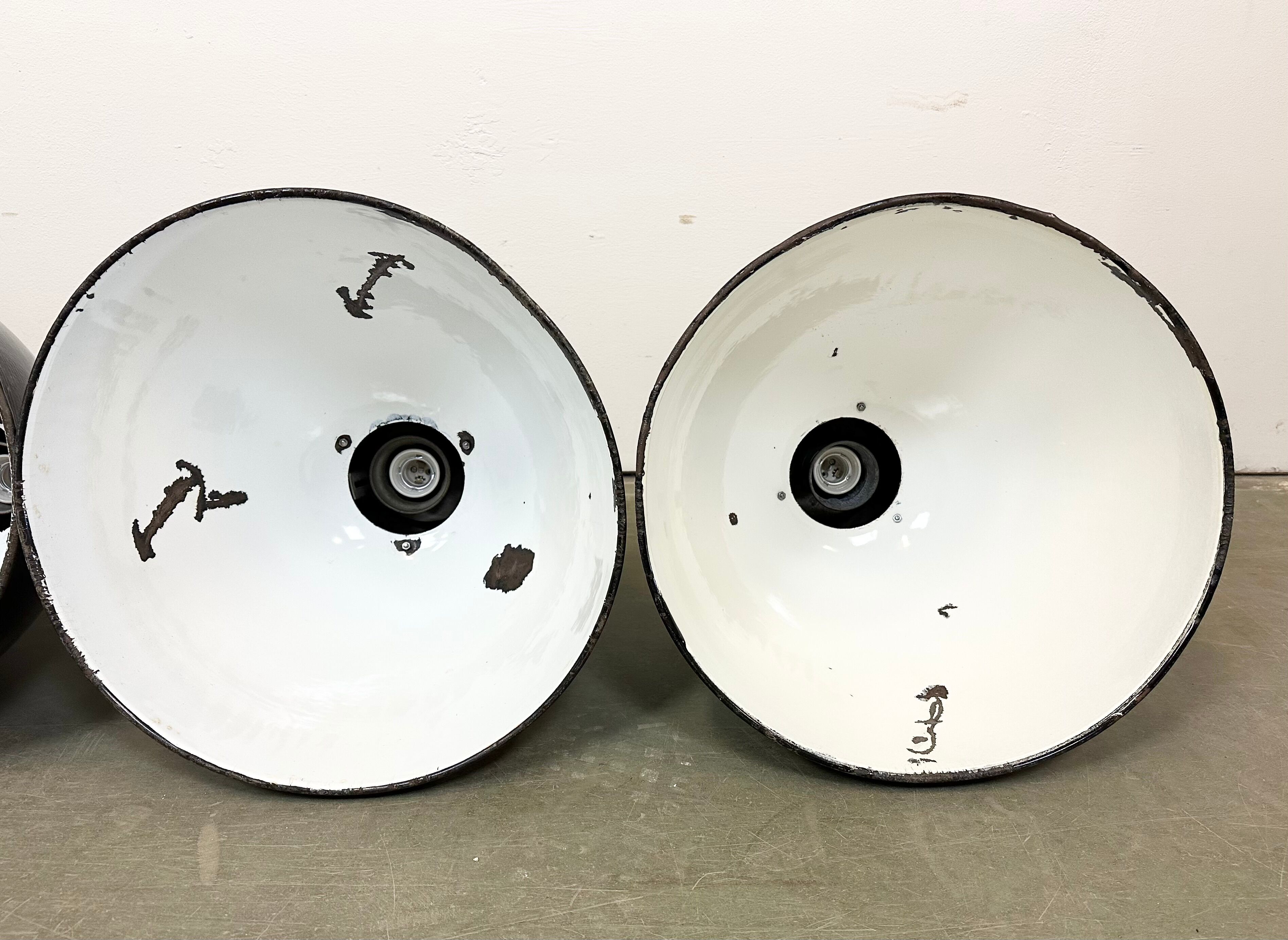 Set of 4 Industrial Bauhaus Black Enamel Pendant Lamps, 1960s