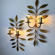 Pair of floral gilded Florentine wall sconces, large mid-century design, Italy 1960s