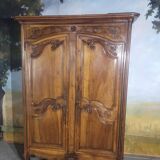 Low walnut cabinet from the late 18th century