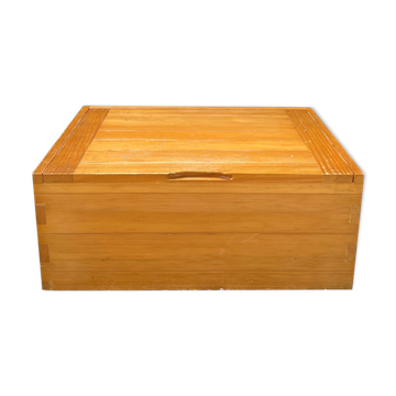 Roland Haeusler's pine chest for Regain, 70s