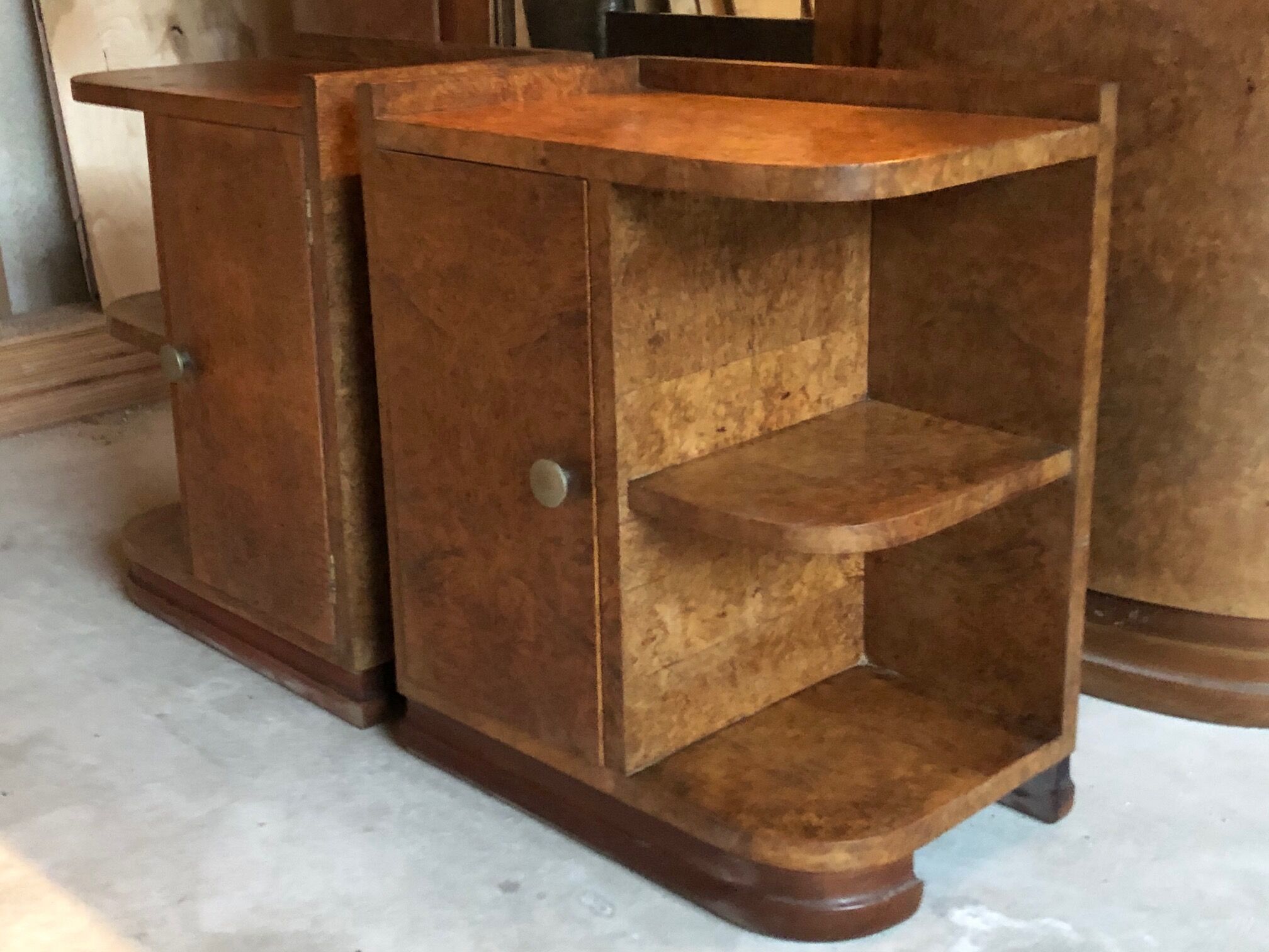 Tables de chevet 1930