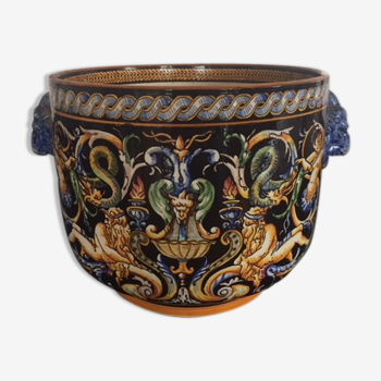 Gien pot mask Renaissance decorations