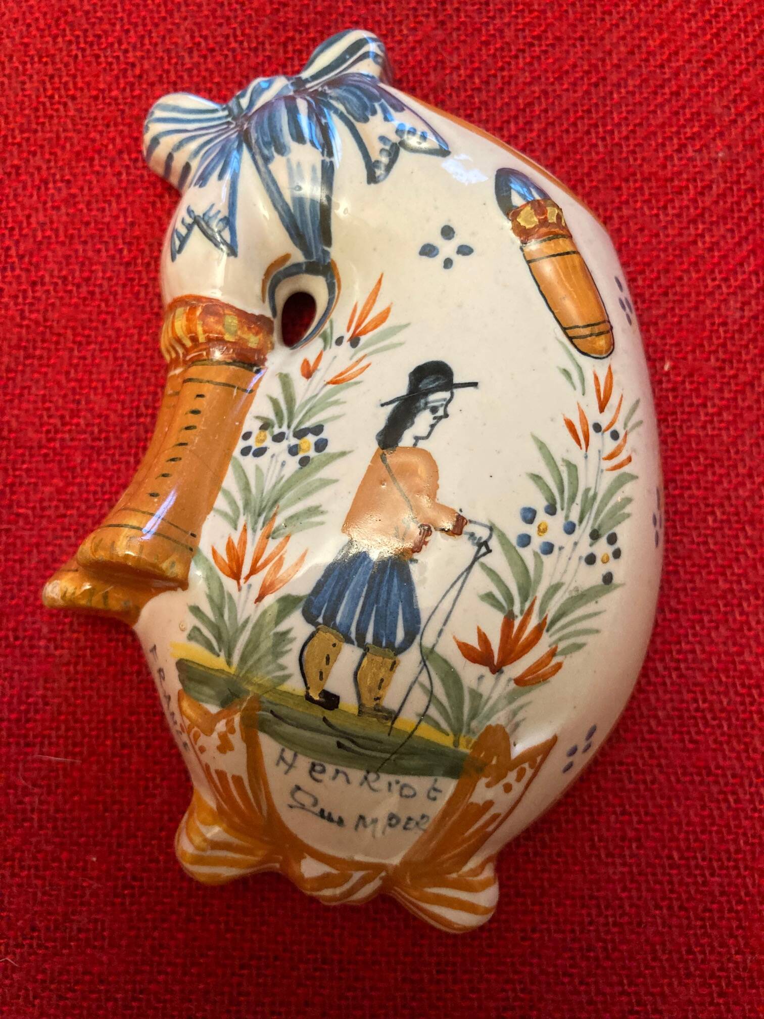 Henriot Quimper earthenware bouquetettes (couple)