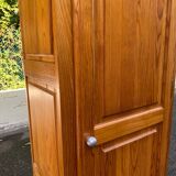 Scandinavian single-door solid wood wardrobe with hanging space