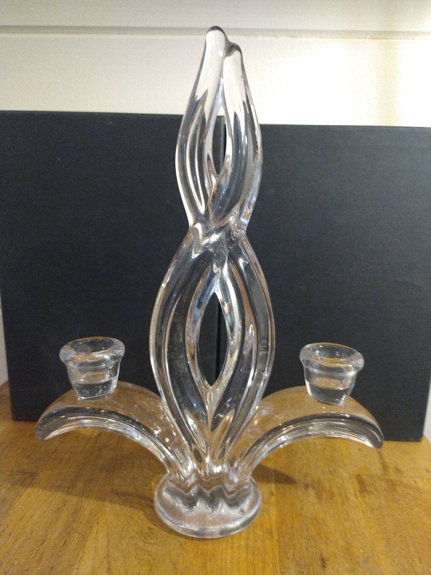 4 crystal lily candle holders from Vannes le Châtel.