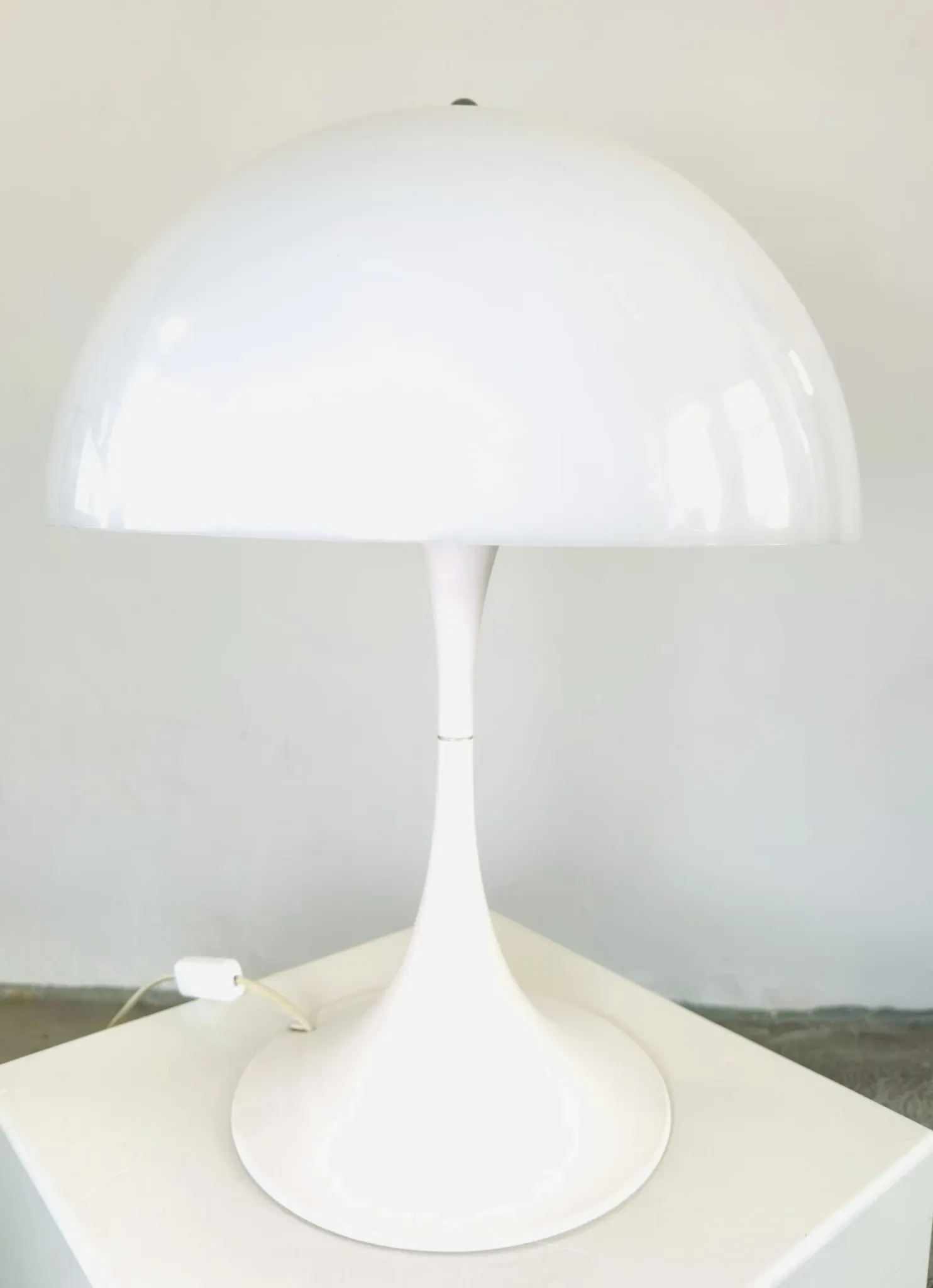 Panthella 'Mushroom' Table Lamp By Verner Panton For Louis Poulsen, Denmark, 1971